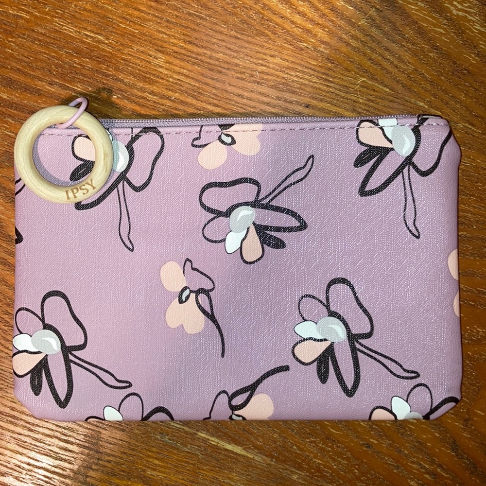 🍬3/$25 Purple Ipsy purse